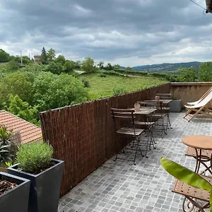 maison-sur-cour.hotels-rhonealpes.com/